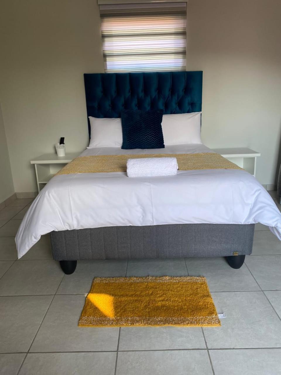 Divine Guest Lodge Rustenburg Eksteriør bilde